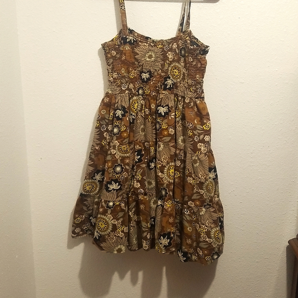 Derek heart size "L" summer dress.